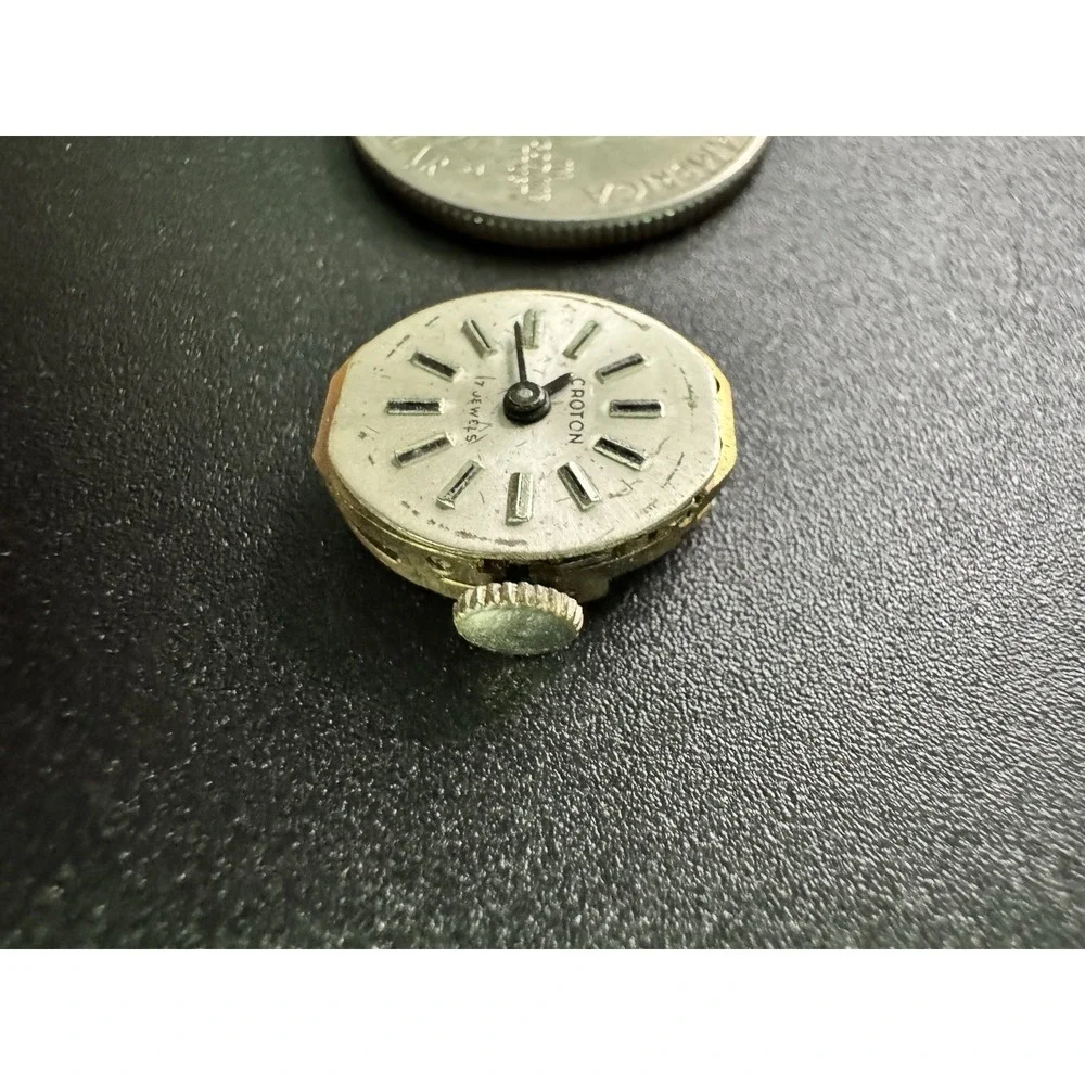 Vintage Croton 17 Jewels Swiss Mechanical Watch Movement and Dial Untested